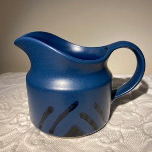 Pfaltzgraff Morning Star Gravy/Sauce pitcher DEEP BLUE